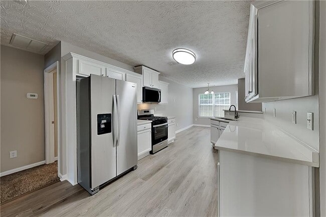Building Photo - 6345 Aarons Way