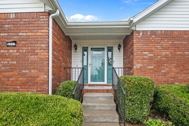 Building Photo - Charming 2 Bed, 2 Bath Home in a 55+ Commu...