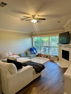 Foto del edificio - 1425 Royal Oaks Dr