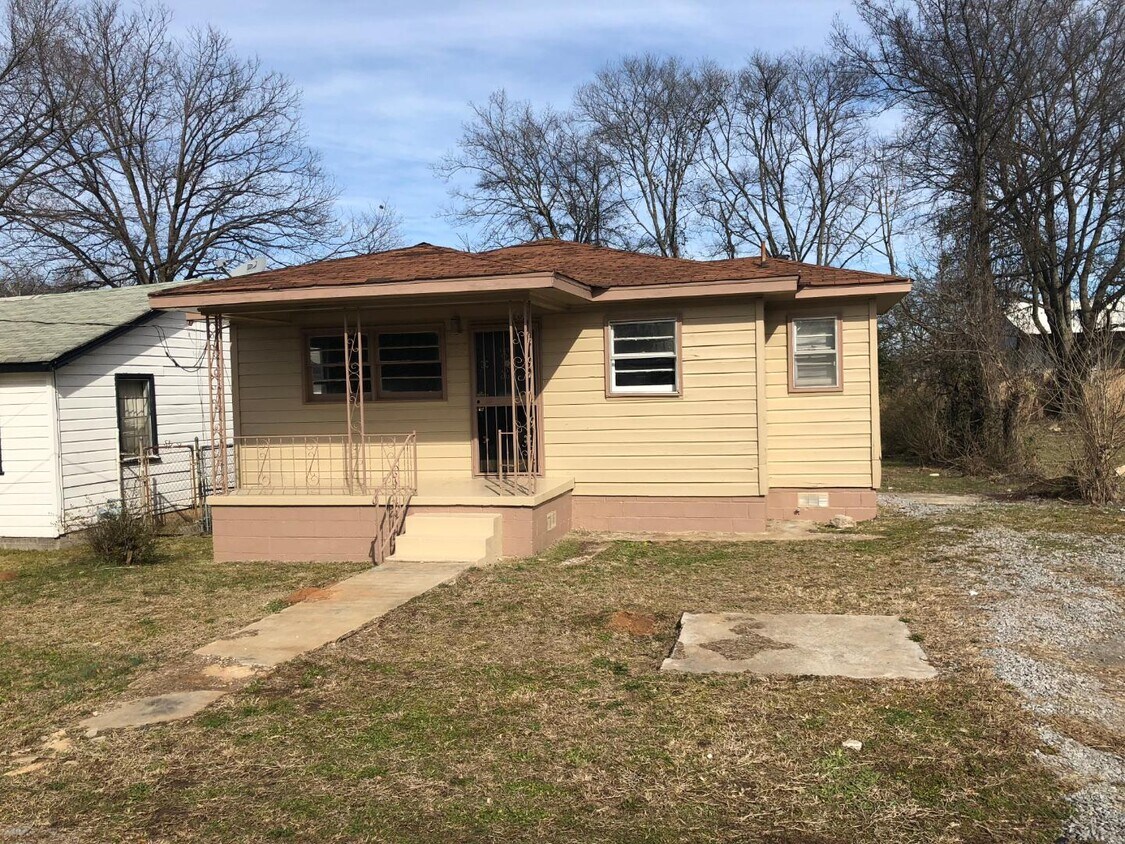 Foto principal - 324 15th Ave W