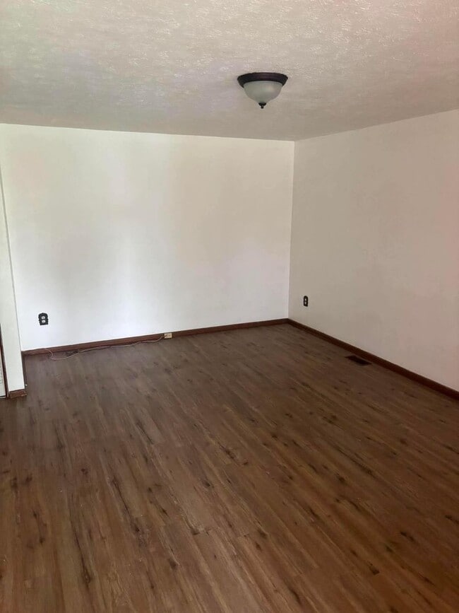 Building Photo - 2513 Strickland Dr