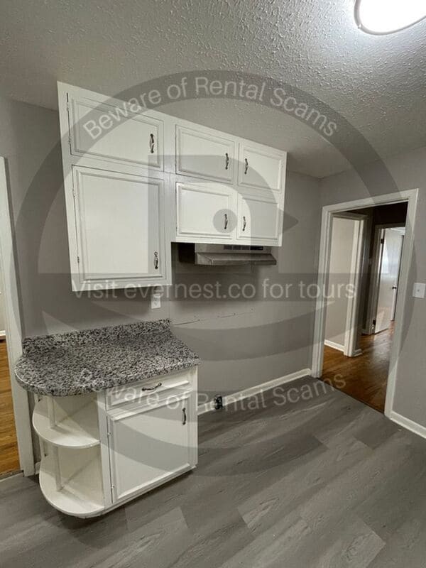 Building Photo - 308 Cleary Rd