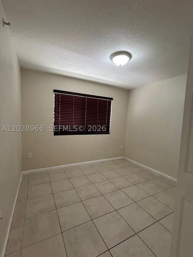 Foto del edificio - 15460 SW 284th St