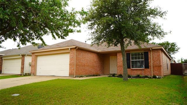 Building Photo - 2024 Wildwood Dr