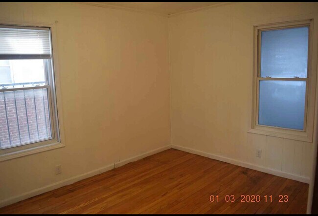 2nd bedroom - 3933 Fern St