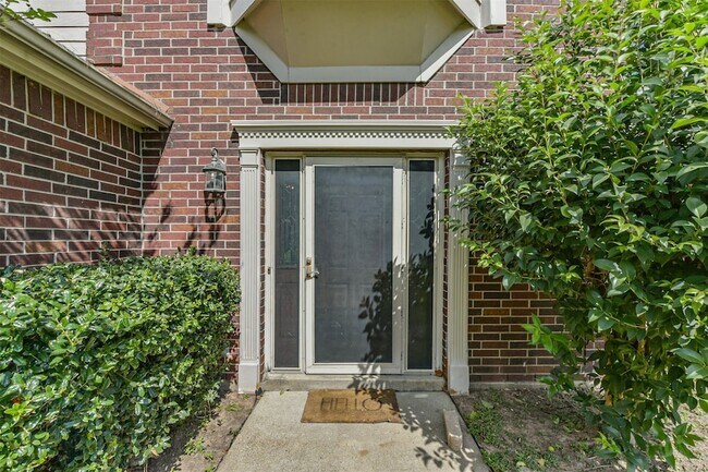 Foto del edificio - 7063 River Garden Dr