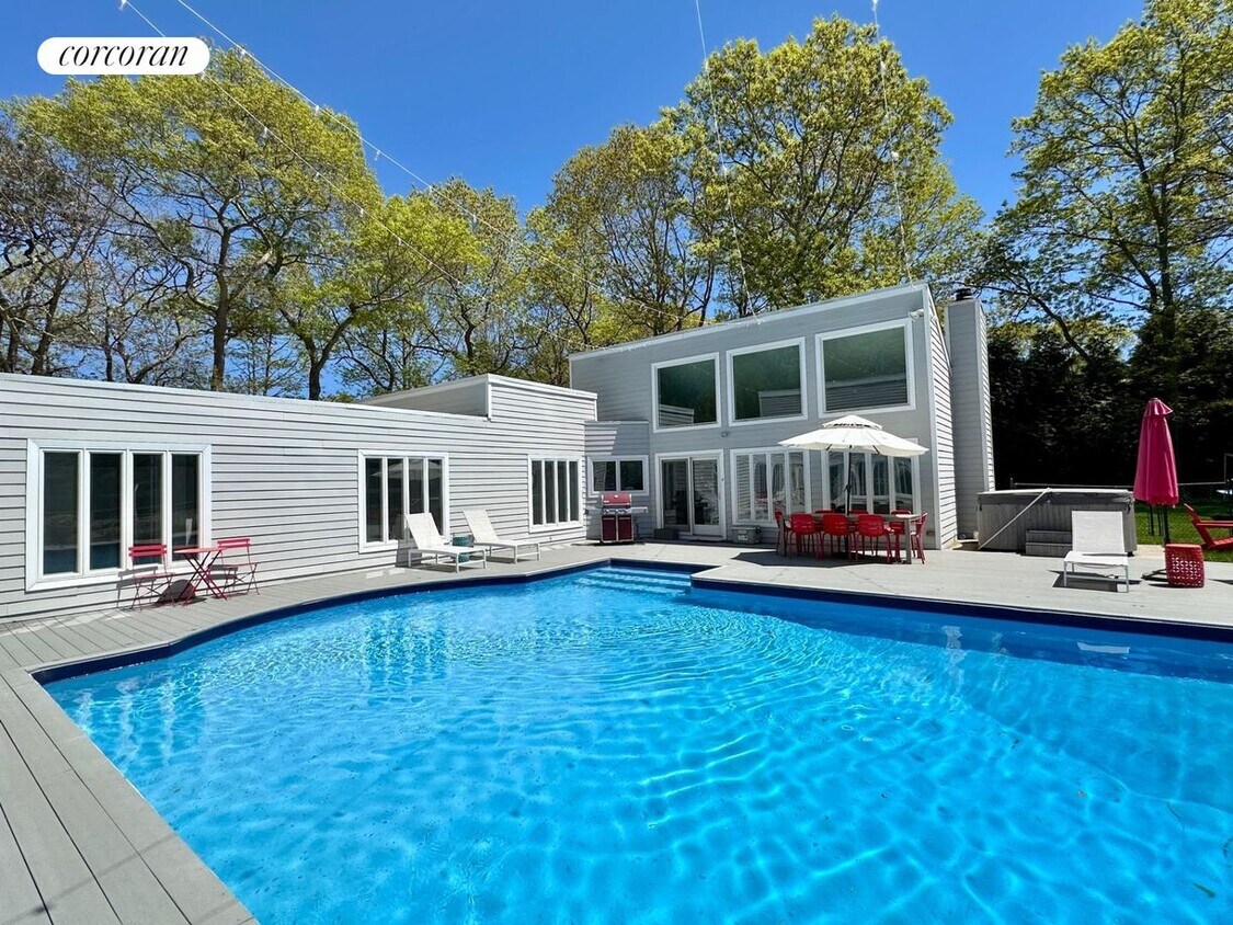 Foto principal - 5 Lakewood Ln