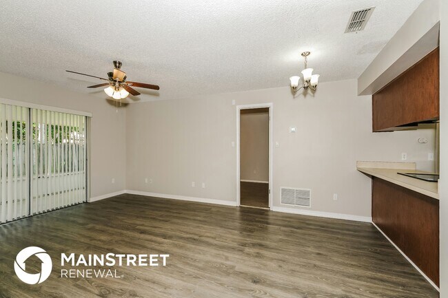 Foto del edificio - 11 Greenfern Cir