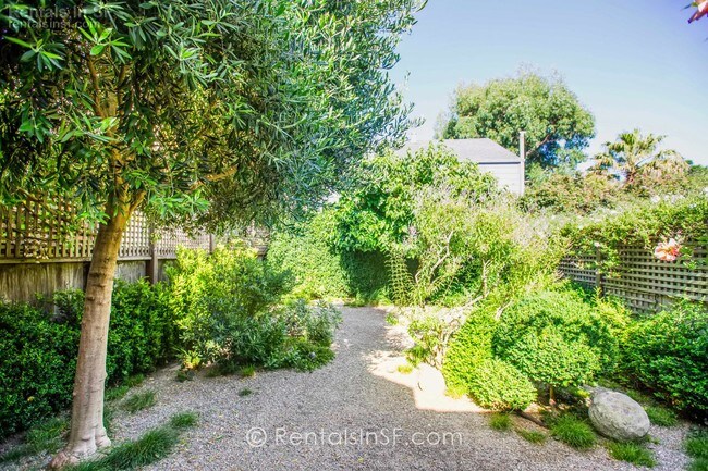 Foto del edificio - 1609 Church St