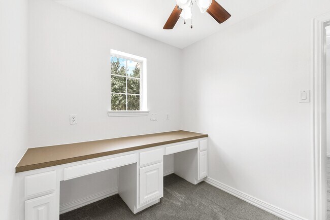 Building Photo - 1030 Bayou Vista Ct