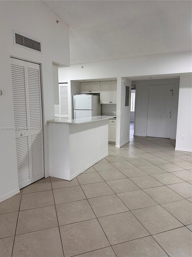 Foto del edificio - 2-Bed, 2-Bath Apartment with Garage Resort...