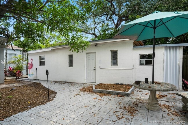 Foto del edificio - 2916 SW 27th Terrace