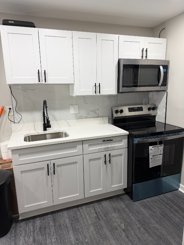 Foto del edificio - 4147 Doris Ave