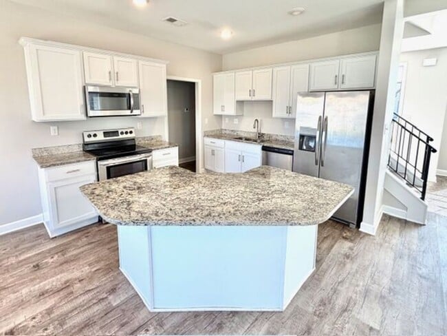 Building Photo - Now Leasing a 4-bedroom 2.5 bath home in Walls, MS @ Mallard Park
