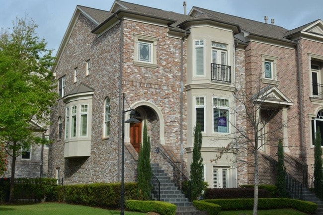 Building Photo - 18 Waterway Ct