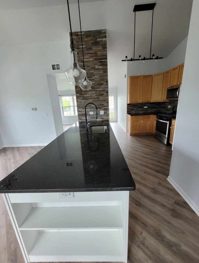Building Photo - 3145 Falling Waters Ln