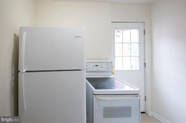 Photo - 215 9th St Apartment