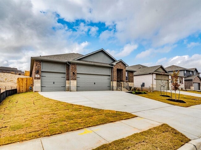 Building Photo - 227 Cathedral Mountain Dr