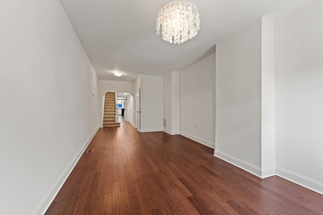 Building Photo - 312 S Exeter St