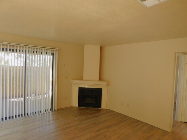 Building Photo - 601 Cabrillo Cir