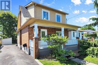 Building Photo - 419 Adelaide Ave W