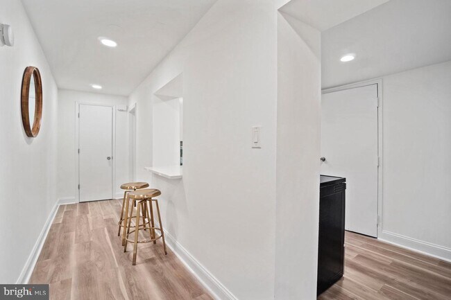Foto del edificio - 1725 Q St NW