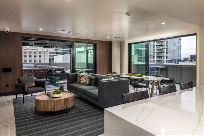 Foto del edificio - The Brady