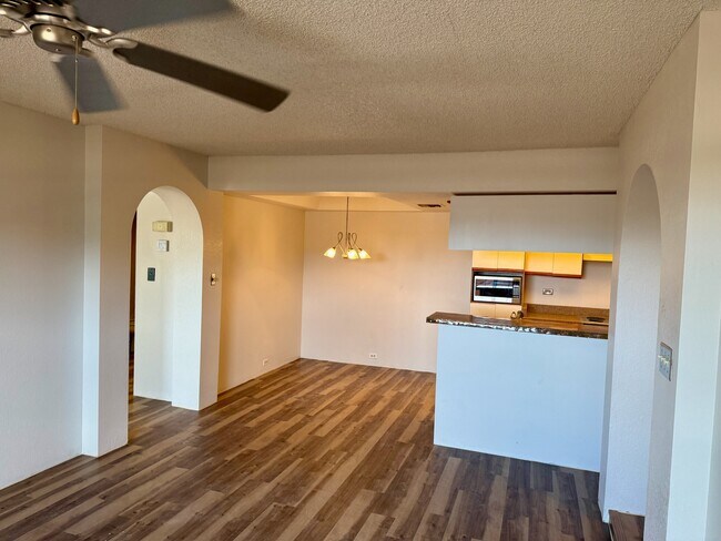 Foto del edificio - 10410 N Cave Creek Rd