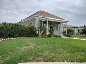 Building Photo - 1034 N McKeever Ave