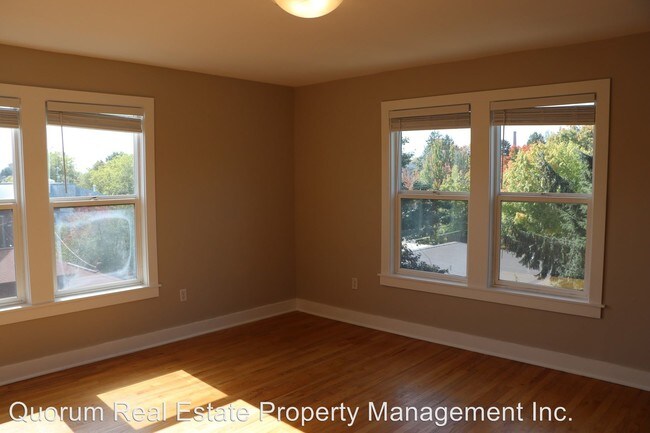 Building Photo - 2 br, 1 bath House - 715 - 24th Ave #305