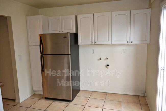 Foto del edificio - 888 Cherrywood Way