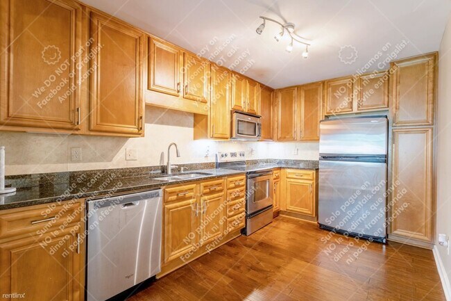 Foto del edificio - 2 br, 2.5 bath Condo - 1468 Briarwood Rd N...