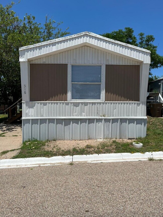 Foto del edificio - Beautiful and Spacious 2 bedroom 2 bath MH...