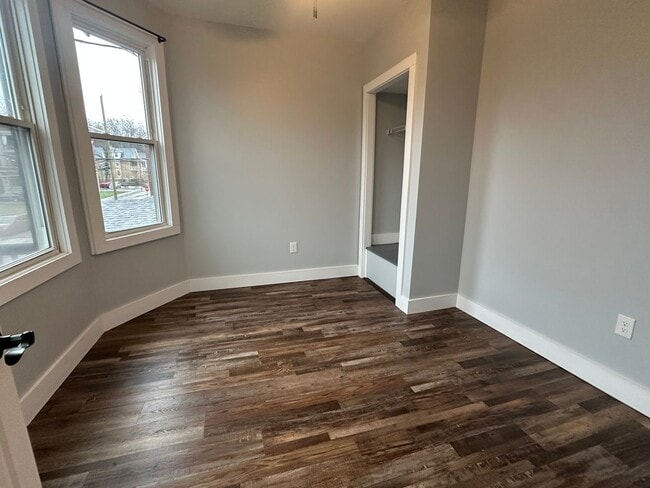 Foto del edificio - 216 Kinsey Ave