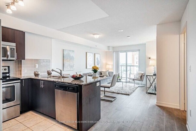 Building Photo - 1410 Dupont St