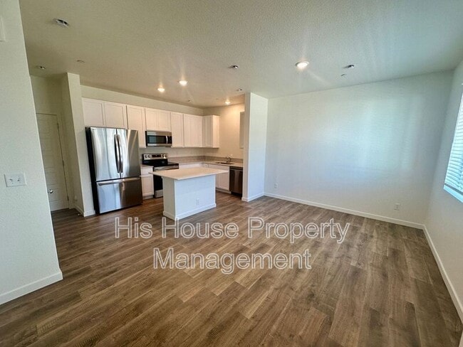 Foto del edificio - 3904 Pinnacles Ct