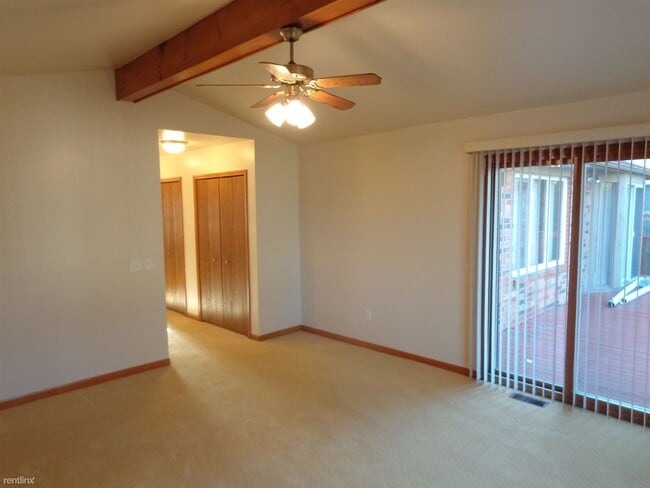 Building Photo - 3 br, 2.5 bath House - 35272 Vito Dr