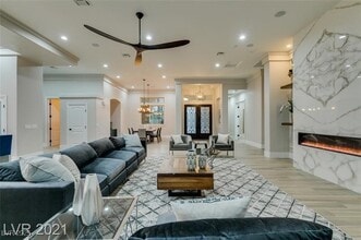 Building Photo - 794 Bolle Way