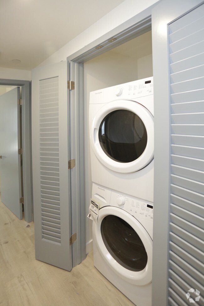 905 Wilcox Avenue Apartments in Los Angeles, CA