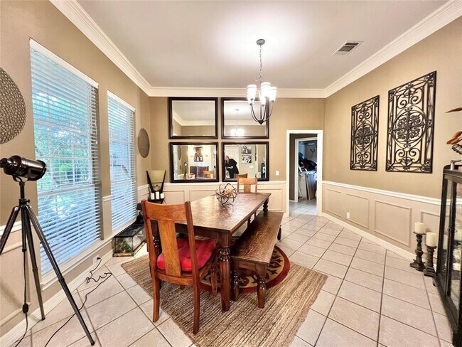 Building Photo - 10001 Barbrook Dr