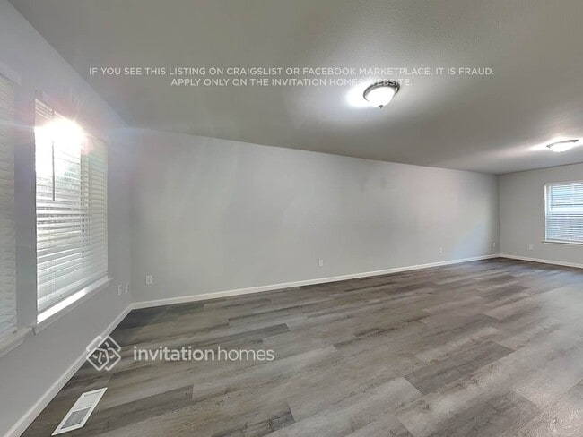 Building Photo - 1517 Fir St NE