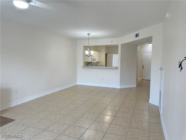 Building Photo - 7818 Great Heron Way