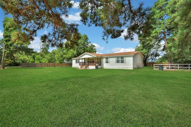 Foto del edificio - 31324 Knebel Rd