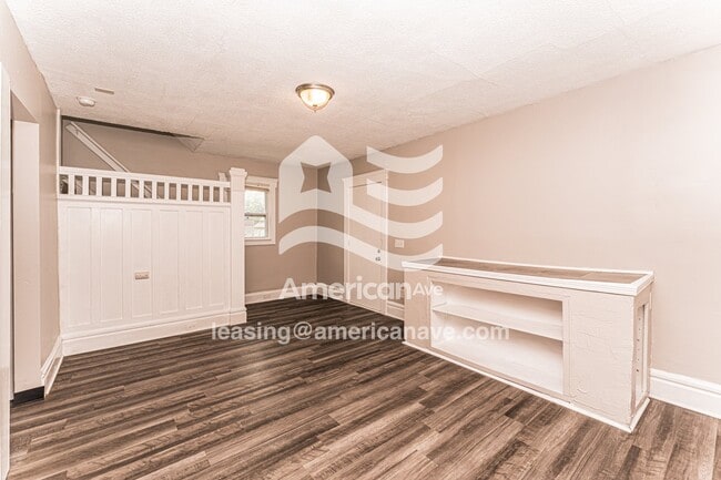 Building Photo - 460 Evers Ave