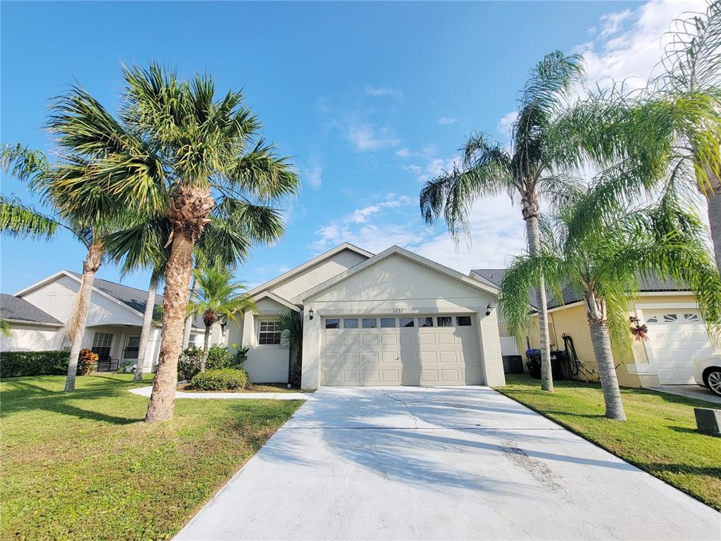 Foto principal - 3232 Crystal Creek Blvd