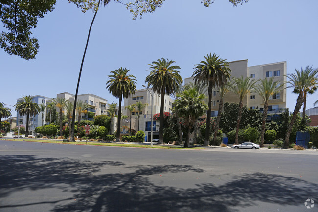 Building Photo - Churchill Apartments