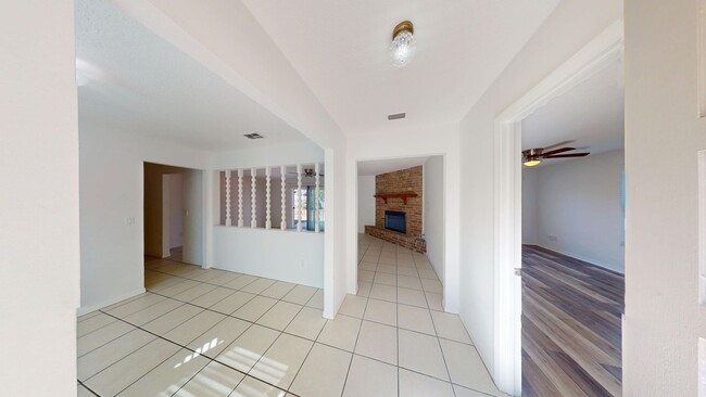 Building Photo - 3BD/2BA Single Family Home in Orange Park   ** Available NOW **