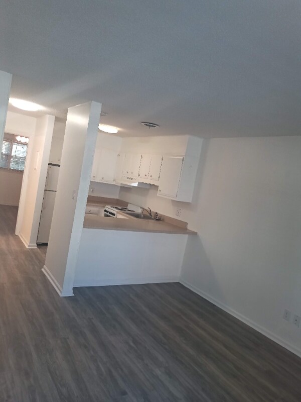 Foto del edificio - 1107 Robinhood Rd