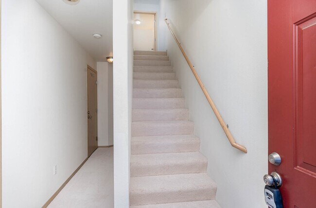 Foto del edificio - 6624 Corson Avenue South, Unit A