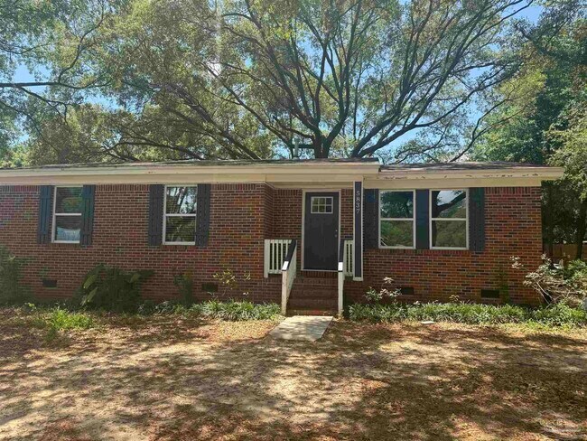 Foto del edificio - 5837 Berryhill Rd